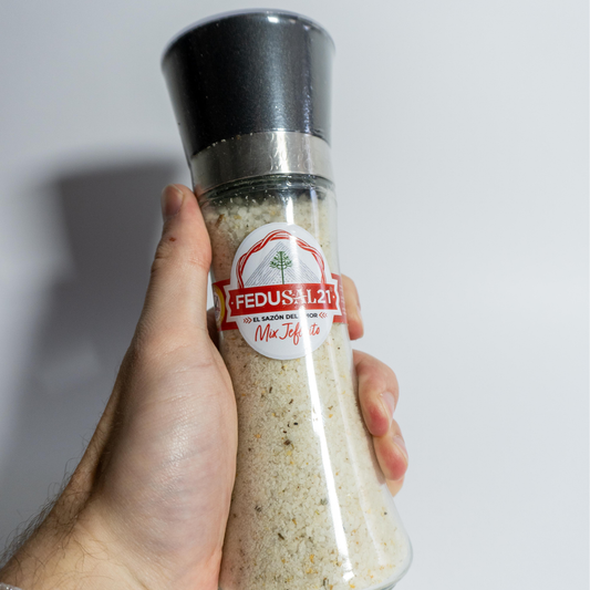Mix Jefecito - Sea Salt, garlic, onion, black pepper, bay leaves, parsley, and oregano.